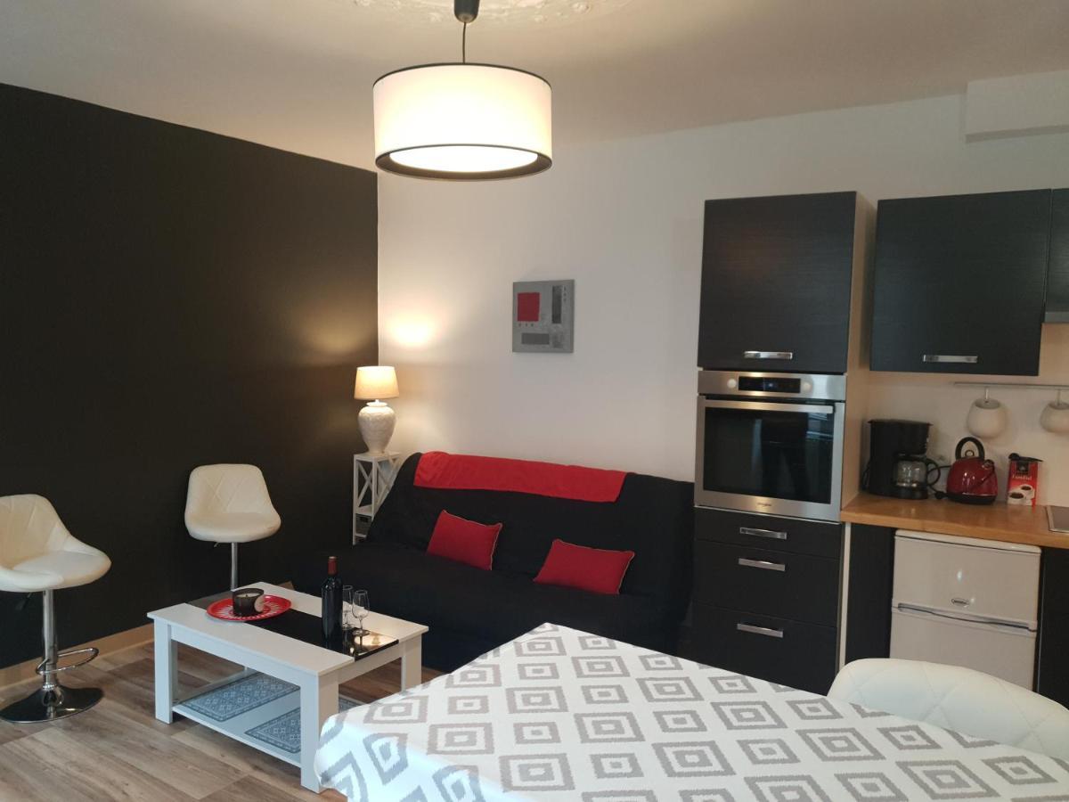Becker Apartment Dinan Bagian luar foto