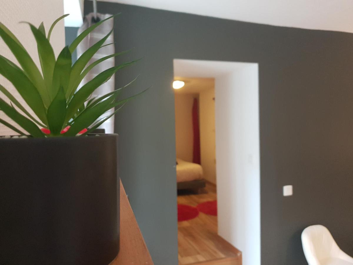 Becker Apartment Dinan Bagian luar foto