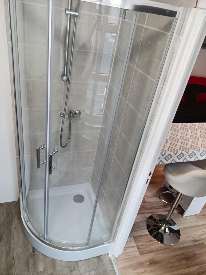 Becker Apartment Dinan Bagian luar foto