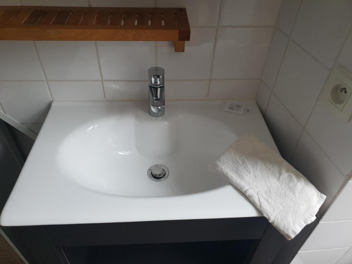 Becker Apartment Dinan Bagian luar foto